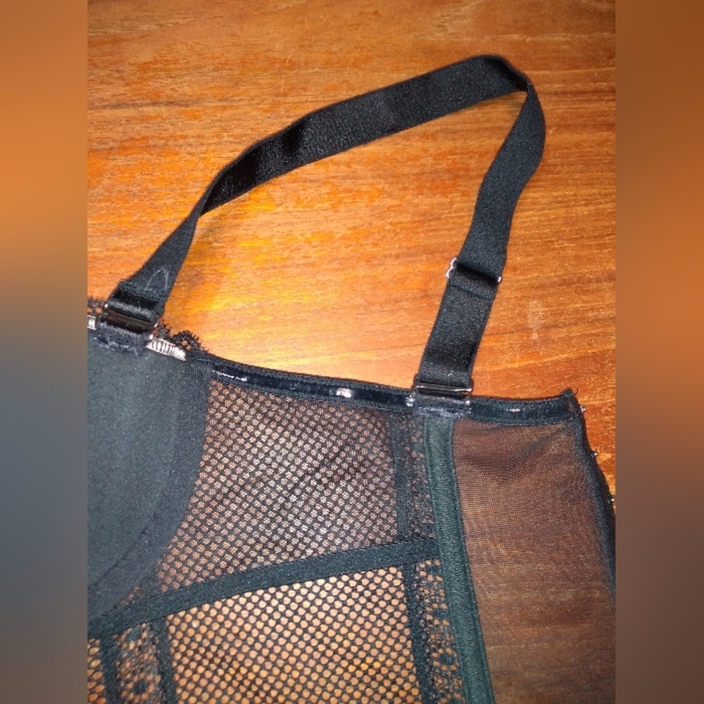 Sexy Black Merry Widow, Corset, No Size 26 Inches Across Breast, Built-I… - Picture 12 of 15